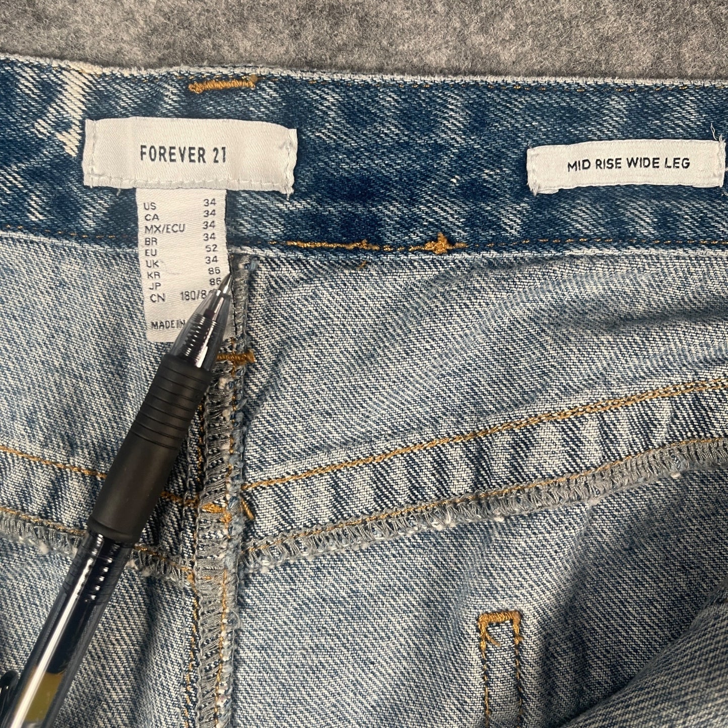 Baggy Skater Jeans 34x31 Wide Leg High-Rise Light Wash Cargo Women's - Voodoo Jewelers