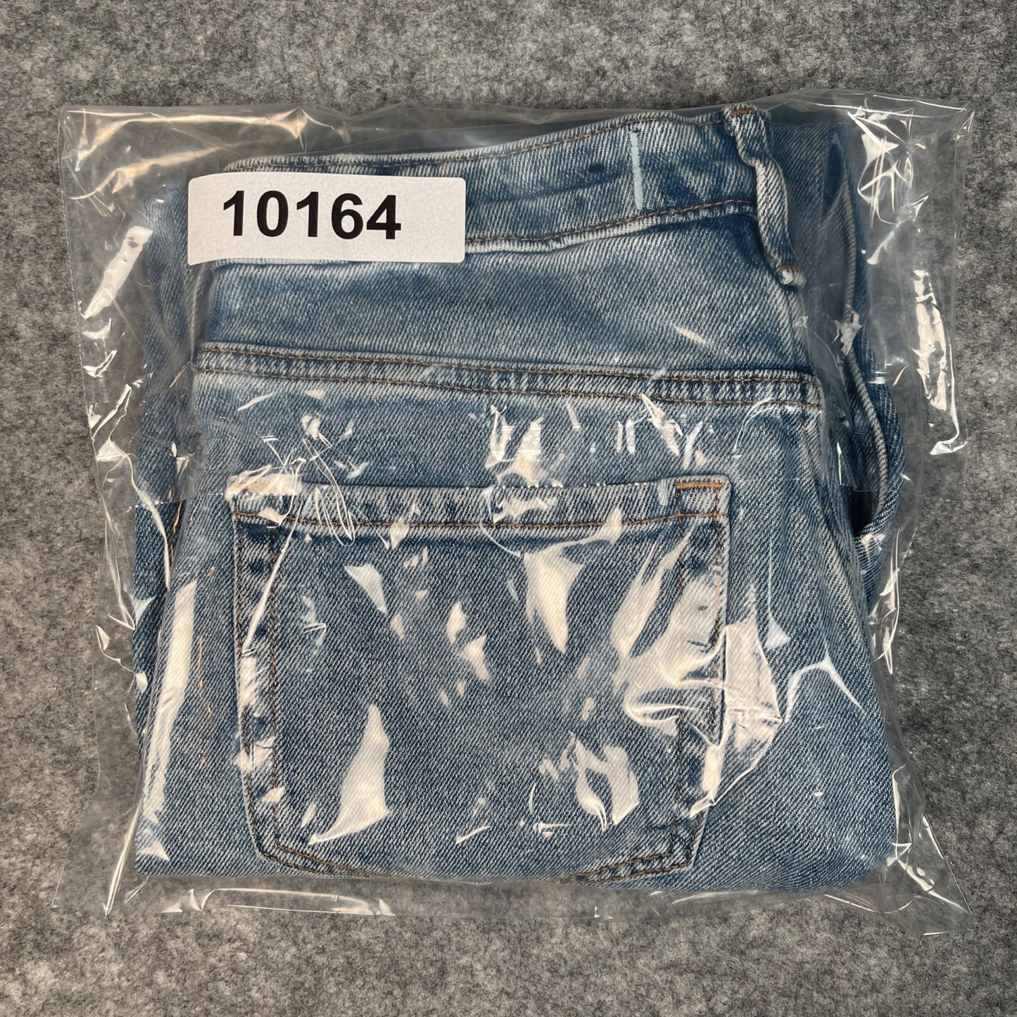 Hollister Womens Ultra High-Rise Mom Jeans Size 5S Light Wash Denim Casual Style - Voodoo Jewelers