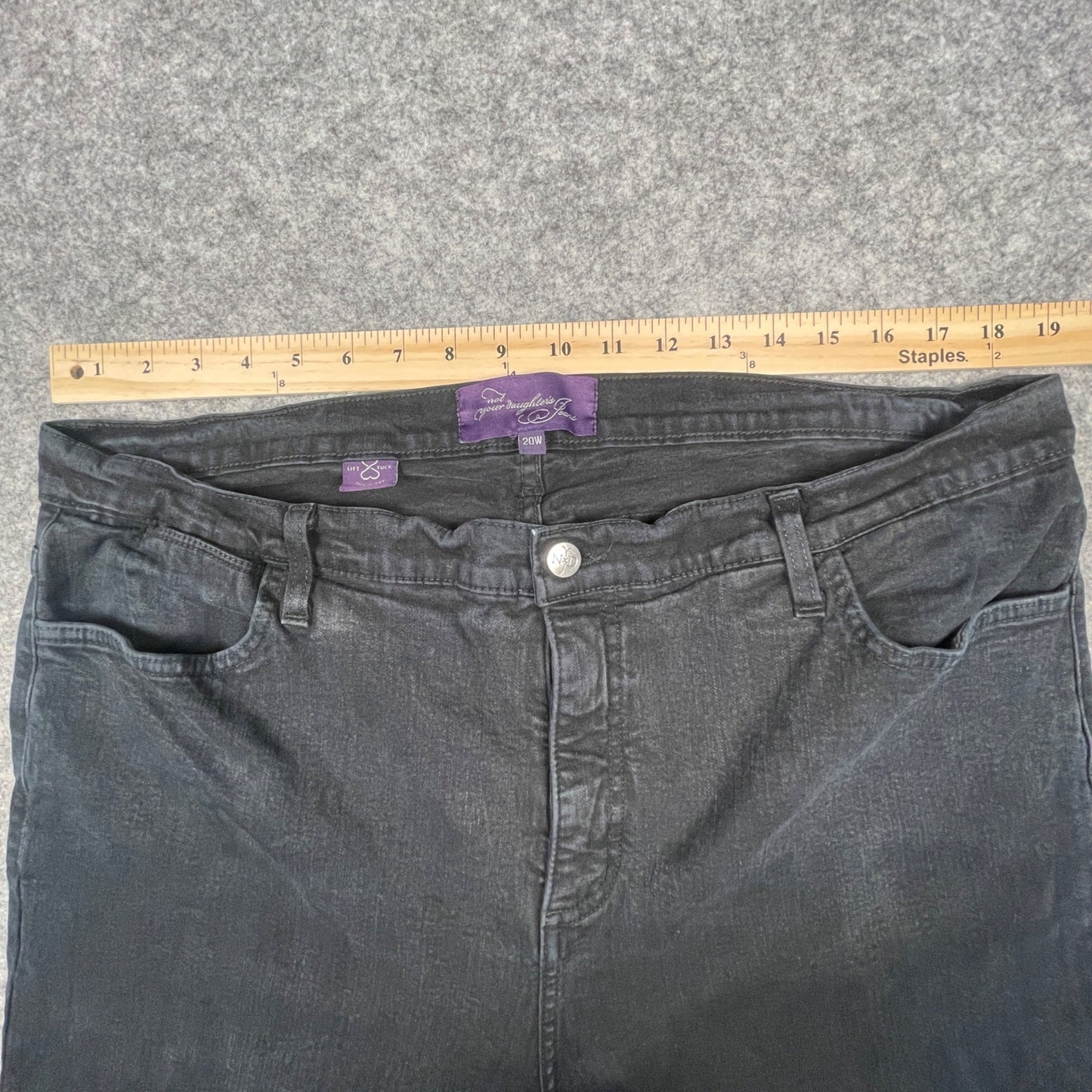 Women's Jeans 20W Not Your Daughters Jeans Casual Black Denim Straight Leg Jeans - Voodoo Jewelers