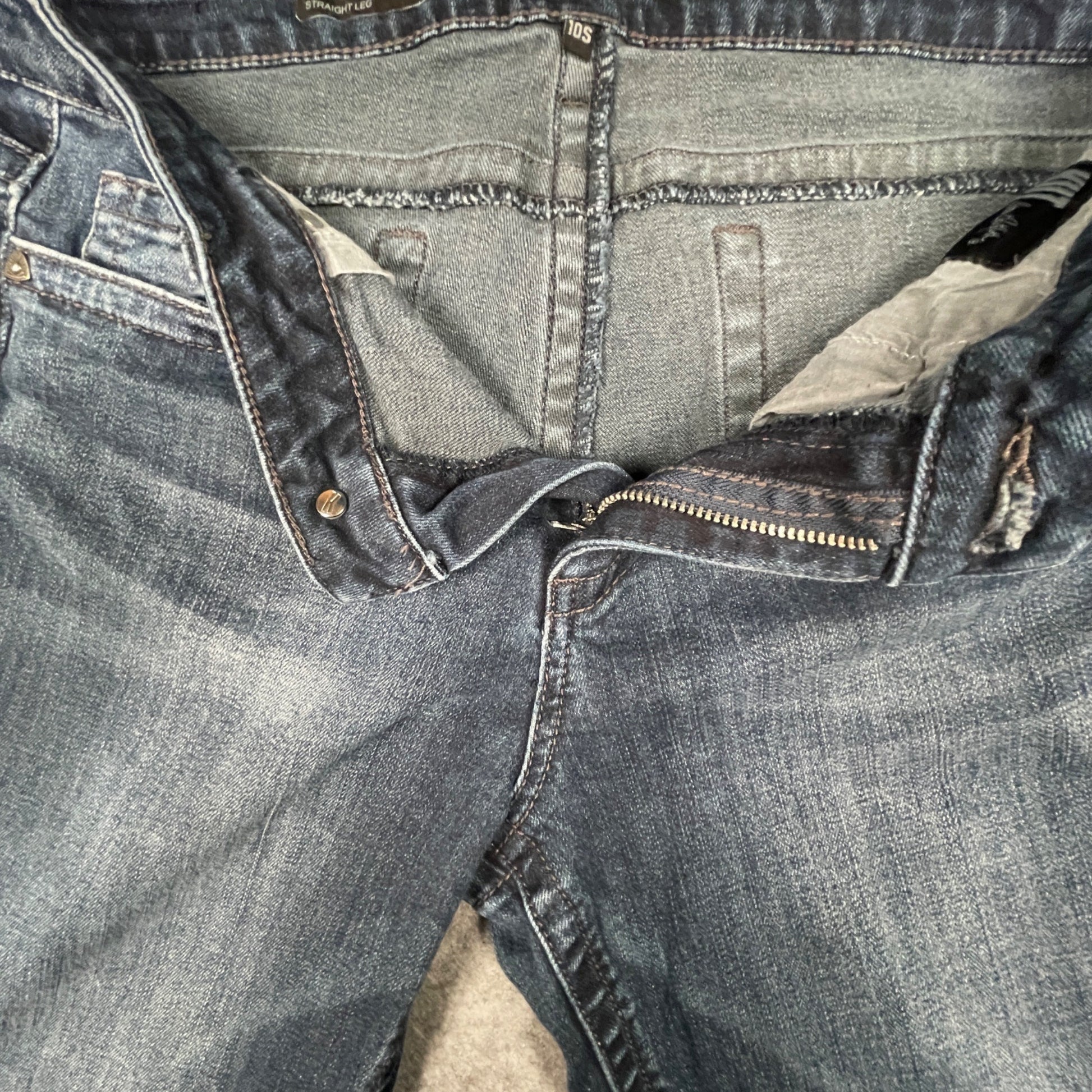 Kut from the Kloth Women's Jeans Size 10S Straight Leg Stretch Blue High Rise - Voodoo Jewelers