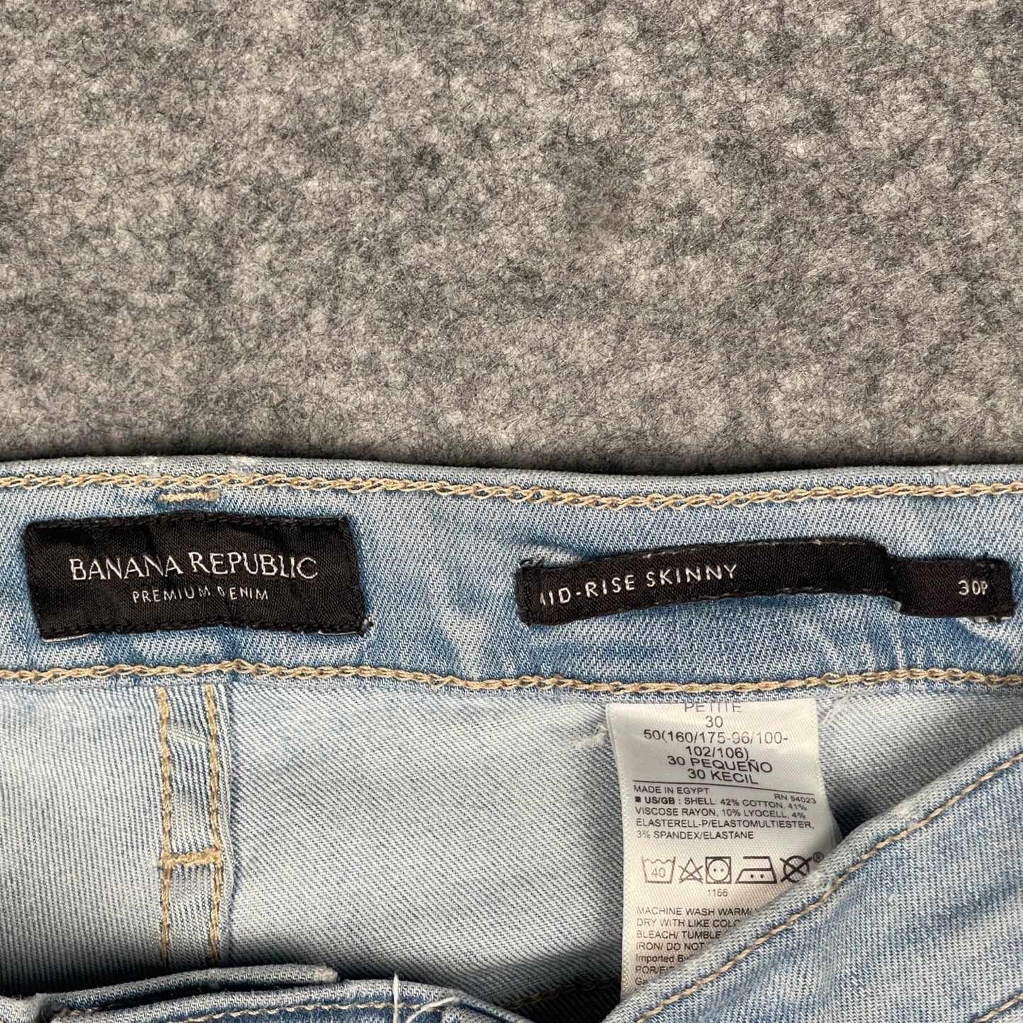 Banana Republic Womens Mid-Rise Skinny Jeans Size 30P Light Wash Denim - Voodoo Jewelers