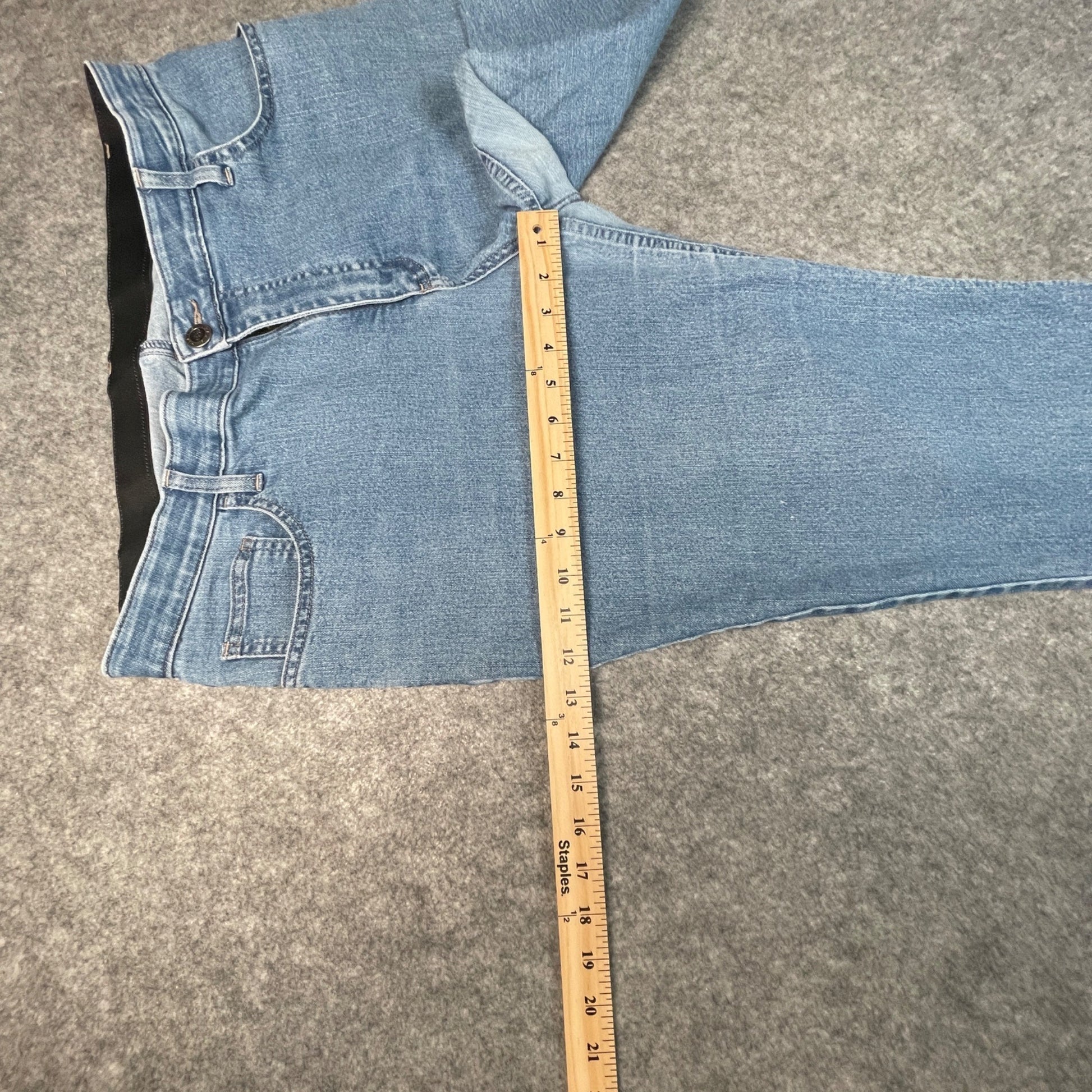 Riders By Lee Womens Indigo Jeans Size 18W Relaxed Fit Light Blue Denim - Voodoo Jewelers