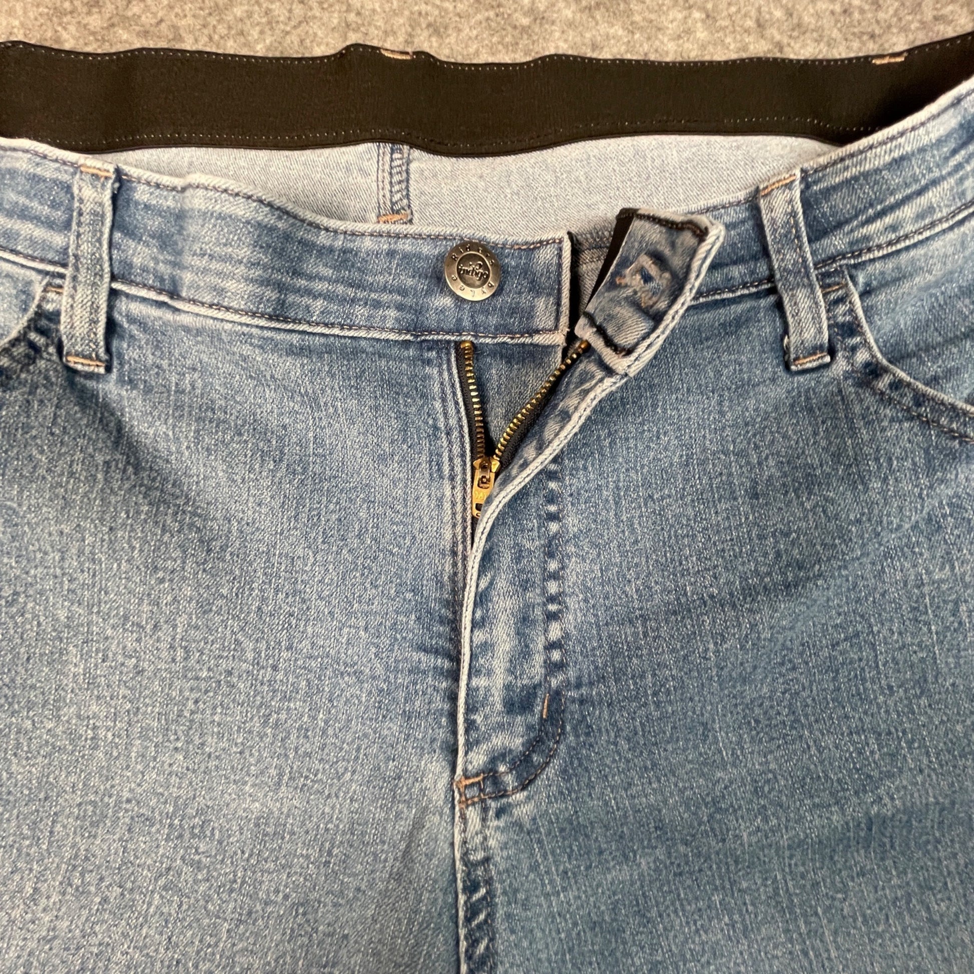 Riders By Lee Womens Indigo Jeans Size 18W Relaxed Fit Light Blue Denim - Voodoo Jewelers
