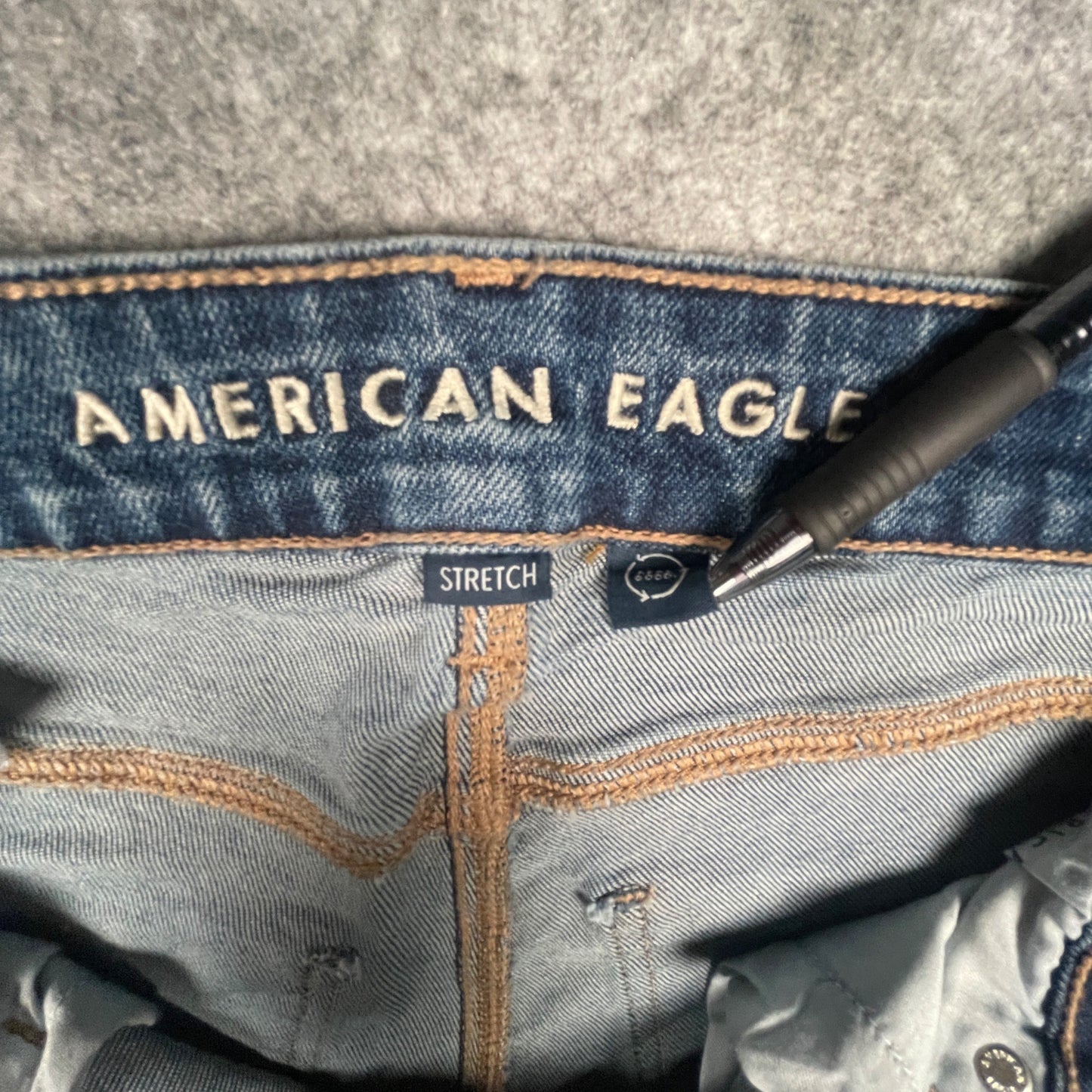 Size 4 Jeans American Eagle Womens Long Baggy Wide Leg Skatter Denim Stretch - Voodoo Jewelers