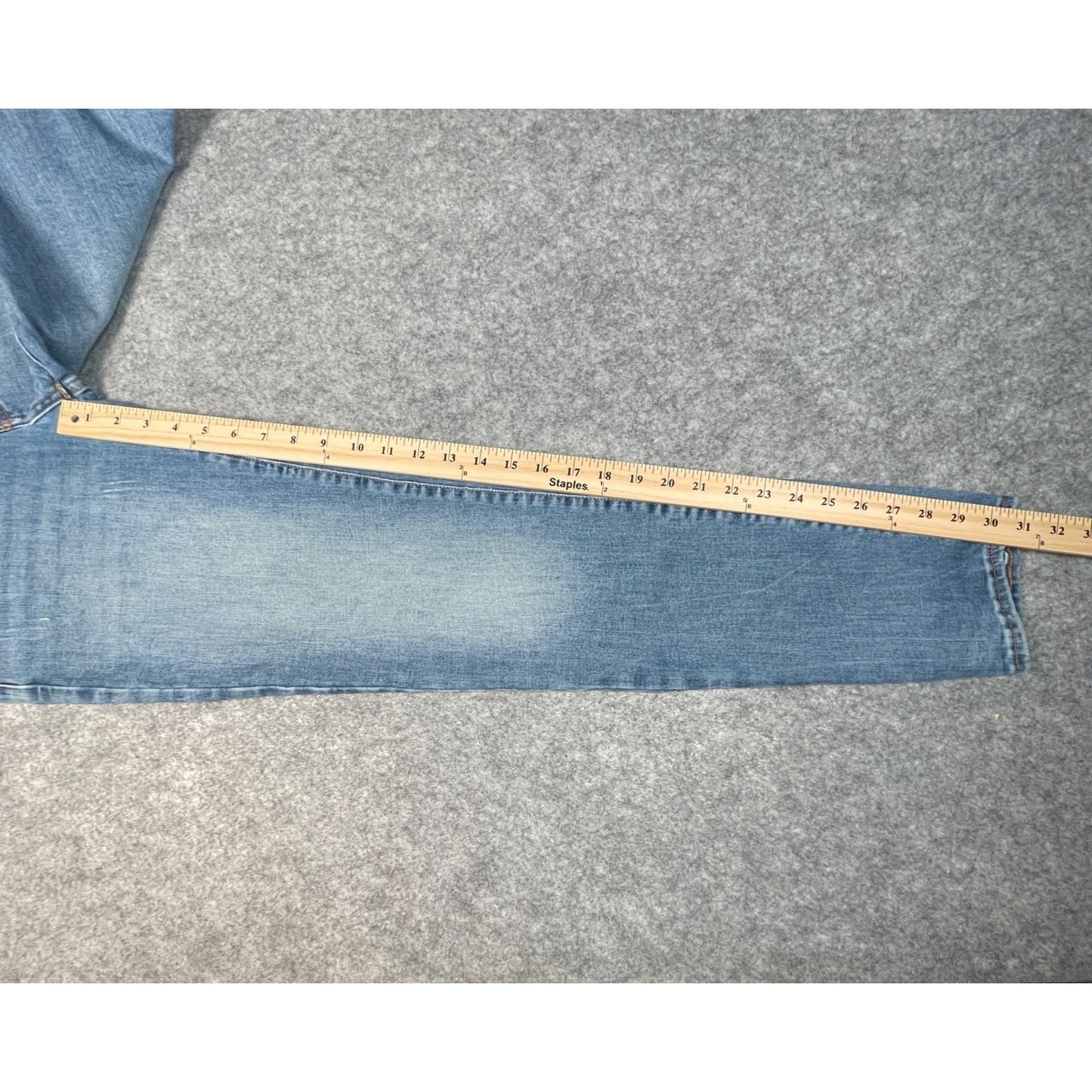 Arizona Skinny Jeans Mens Size 32x32 Distressed Blue Denim Comfortable Fit - Voodoo Jewelers