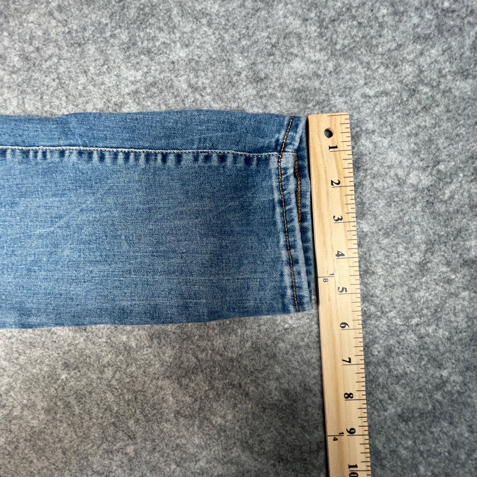 Arizona Skinny Jeans Mens Size 32x32 Distressed Blue Denim Comfortable Fit - Voodoo Jewelers