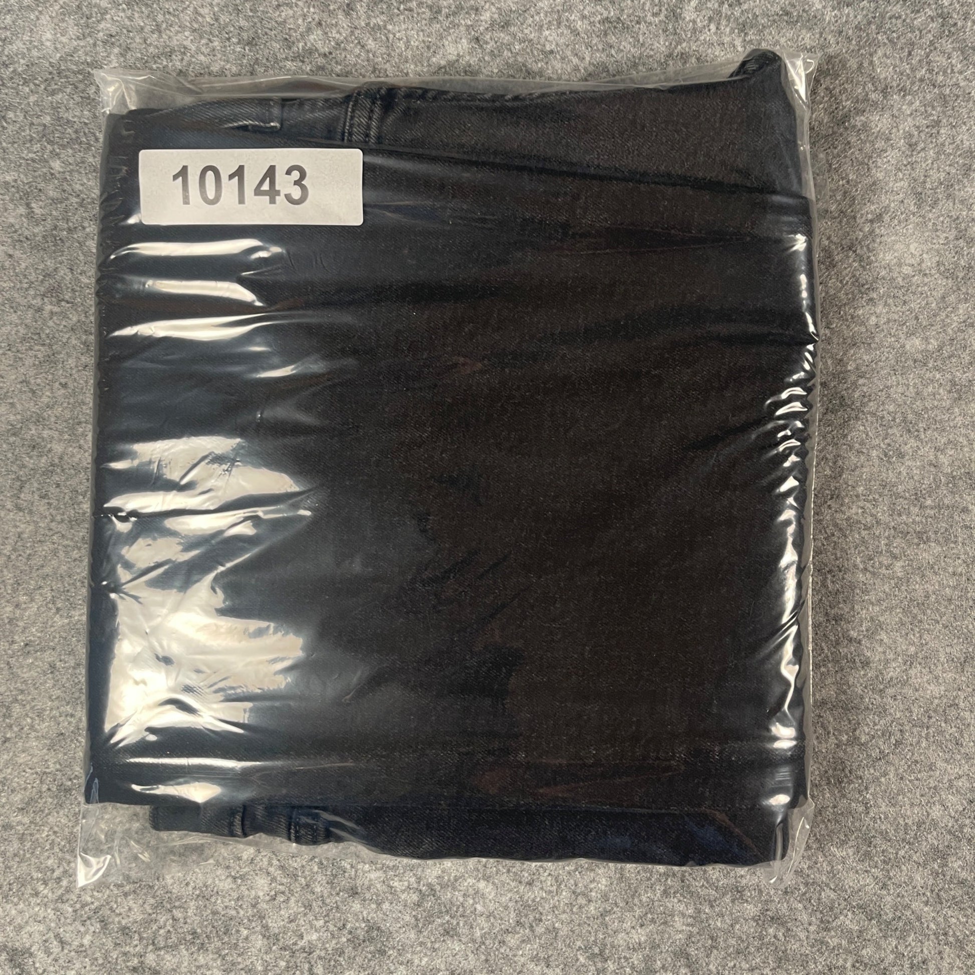 Used Levi’s 505 Mens Black Denim Jeans Size 34x30 Classic Straight Fit Casual Comfort - Voodoo Jewelers