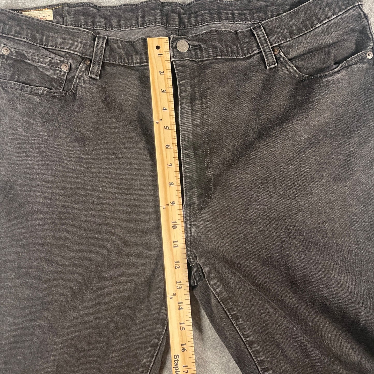 Used Levi’s 505 Mens Black Denim Jeans Size 34x30 Classic Straight Fit Casual Comfort - Voodoo Jewelers
