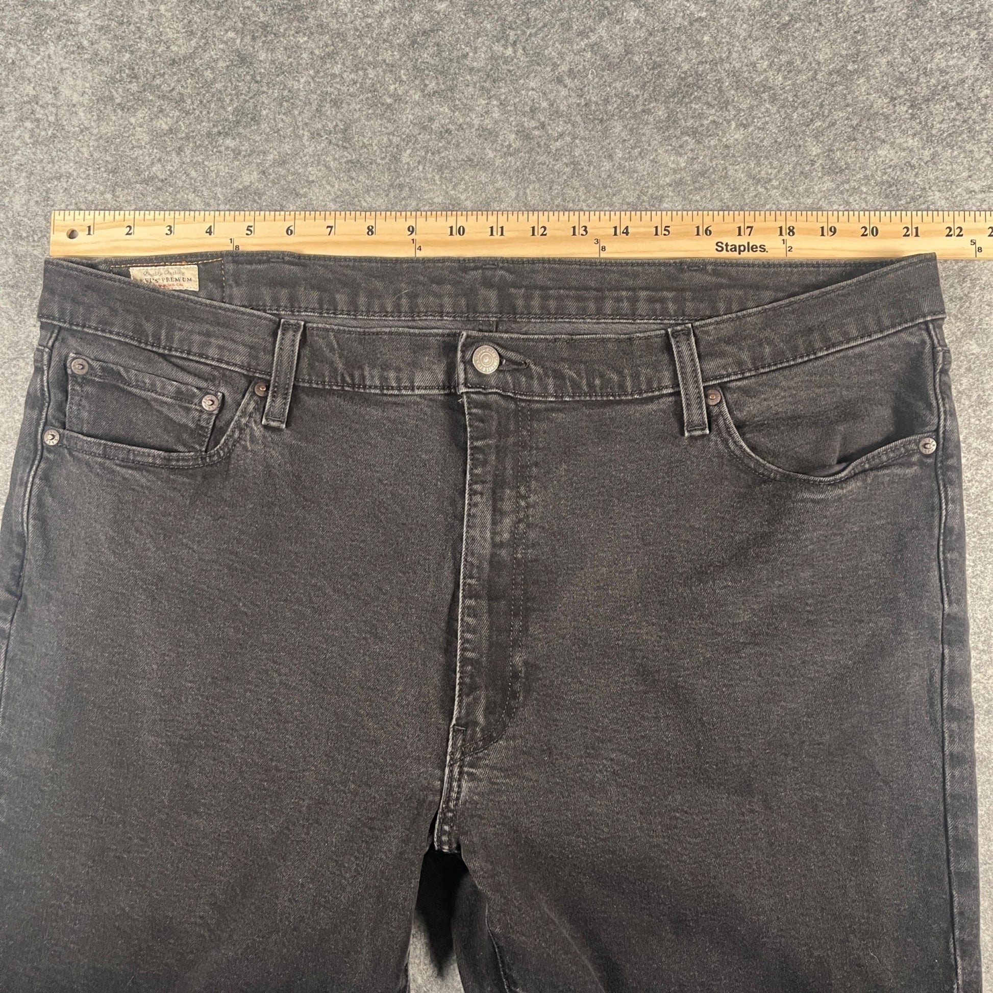 Used Levi’s 505 Mens Black Denim Jeans Size 34x30 Classic Straight Fit Casual Comfort - Voodoo Jewelers
