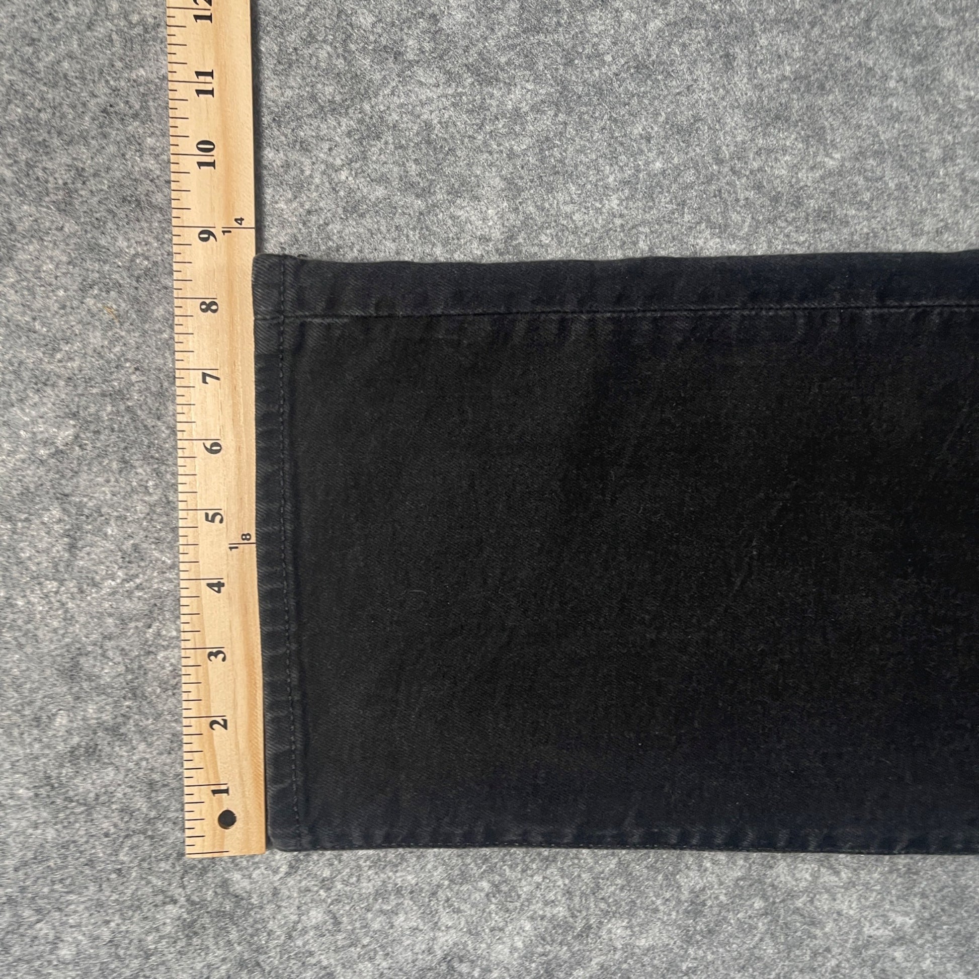 Used Levi’s 505 Mens Black Denim Jeans Size 34x30 Classic Straight Fit Casual Comfort - Voodoo Jewelers