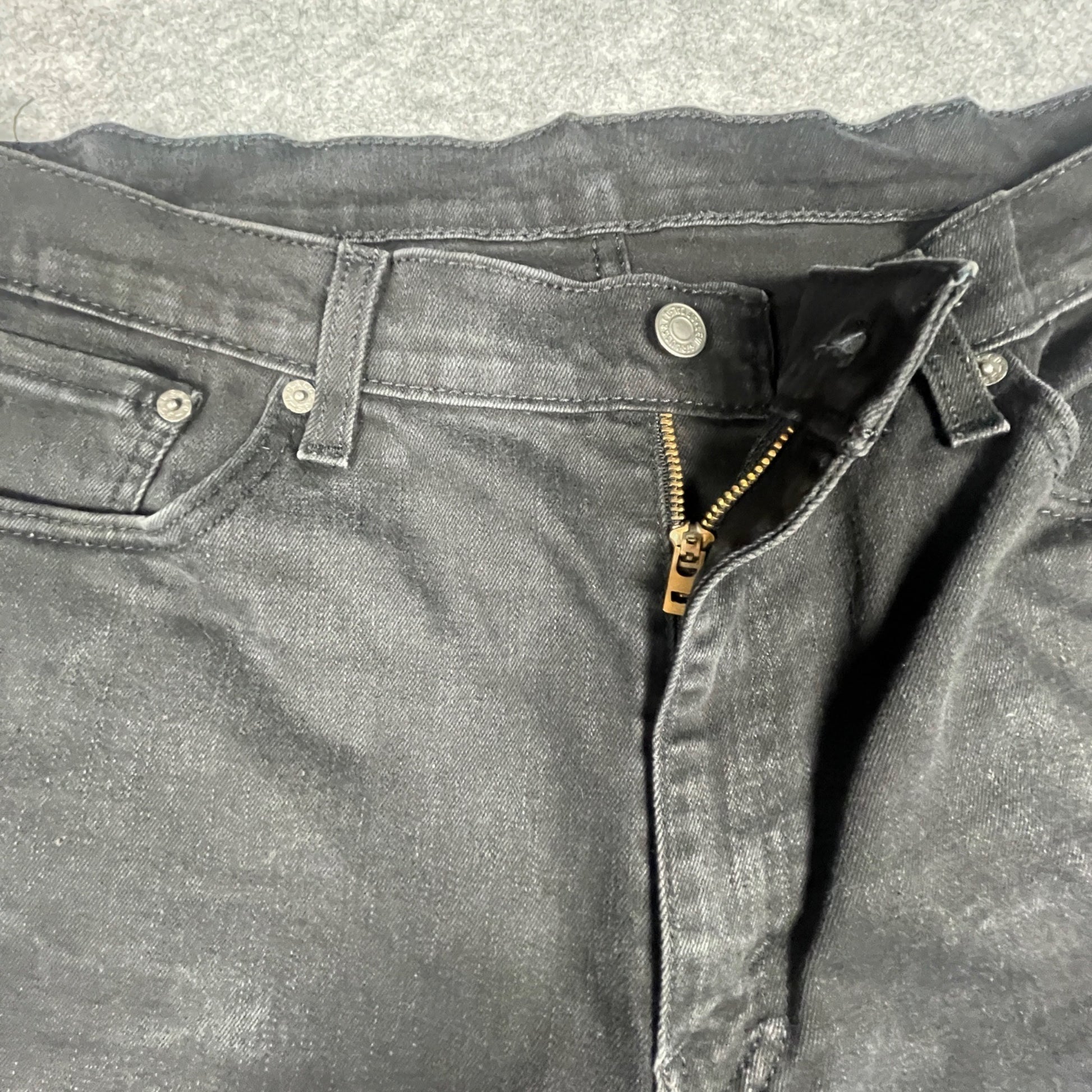 Levis Mens 514 Straight Fit Jeans 38x30 Black Denim Casual Wear - Voodoo Jewelers