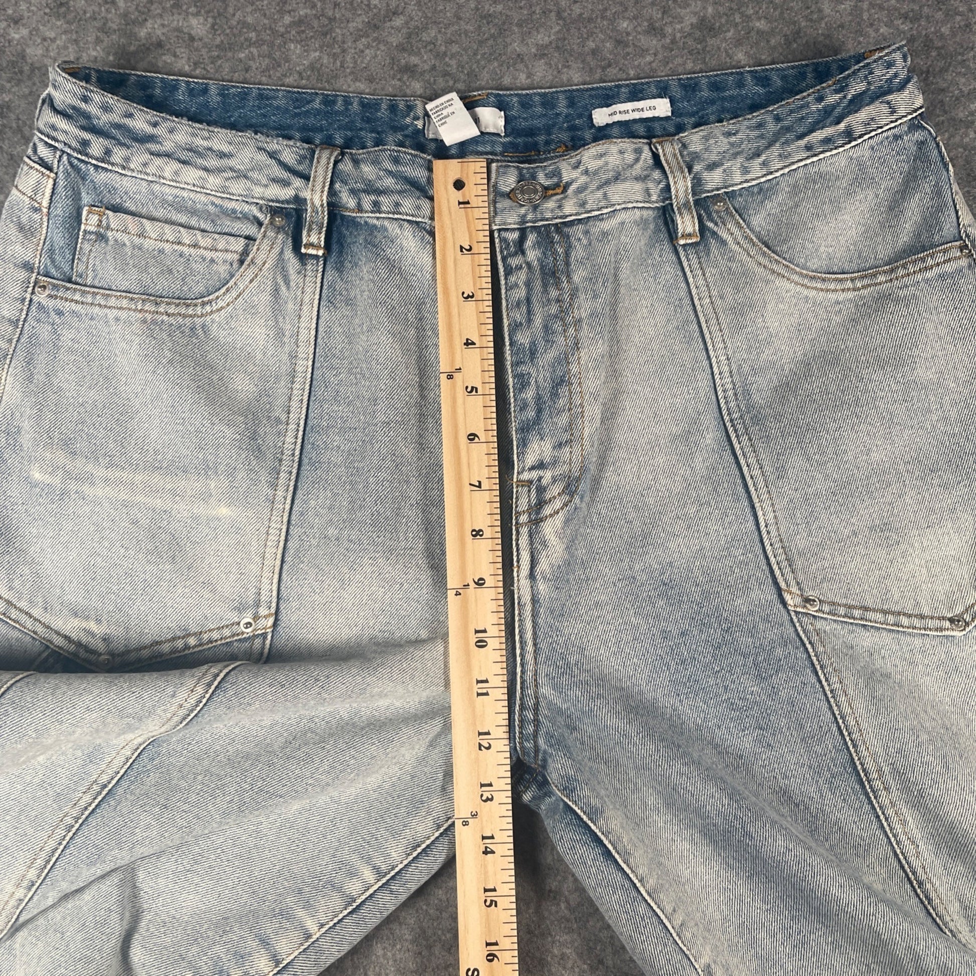 Baggy Skater Jeans 34x31 Wide Leg High-Rise Light Wash Cargo Women's - Voodoo Jewelers