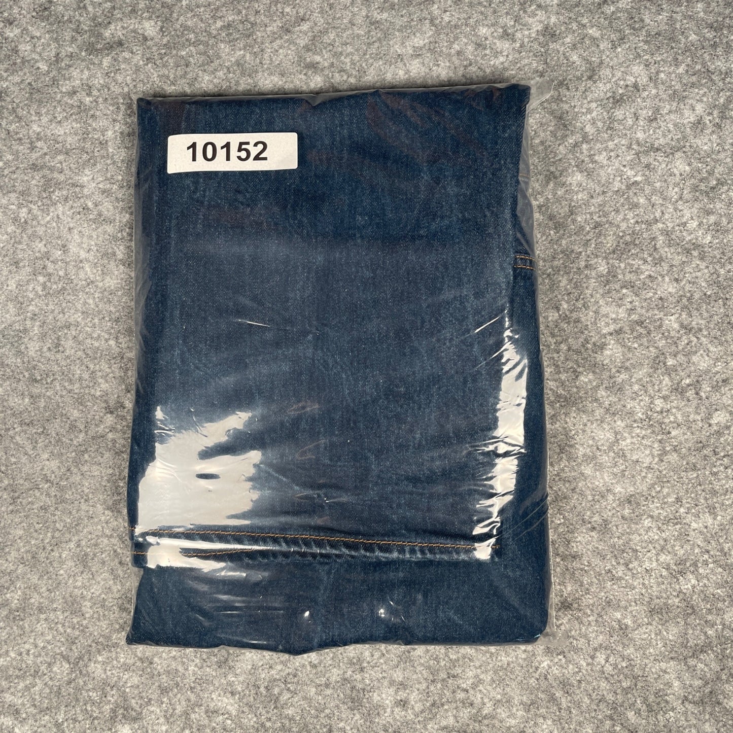 Levi's Men's 501 Straight Leg Jeans W46 L30 Classic Button Fly Denim Blue - Voodoo Jewelers