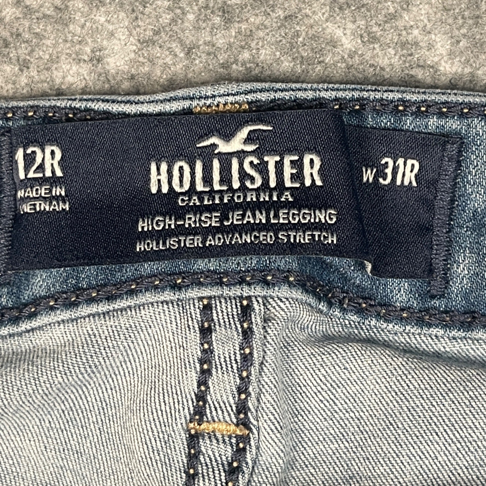 Hollister High-Rise Jean Leggings Womens Size 12R Stretch Light Wash Blue - Voodoo Jewelers