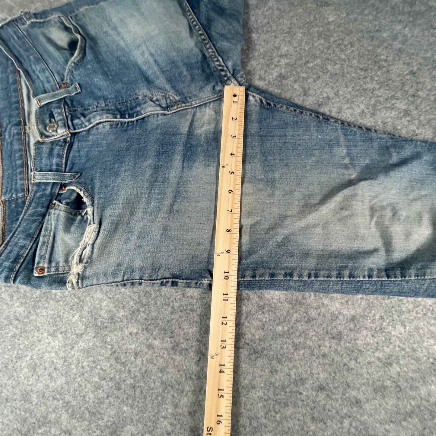 Levis Men's Jeans 32x30 Distressed Straight Fit Used Blue Denim Casual Style - Voodoo Jewelers